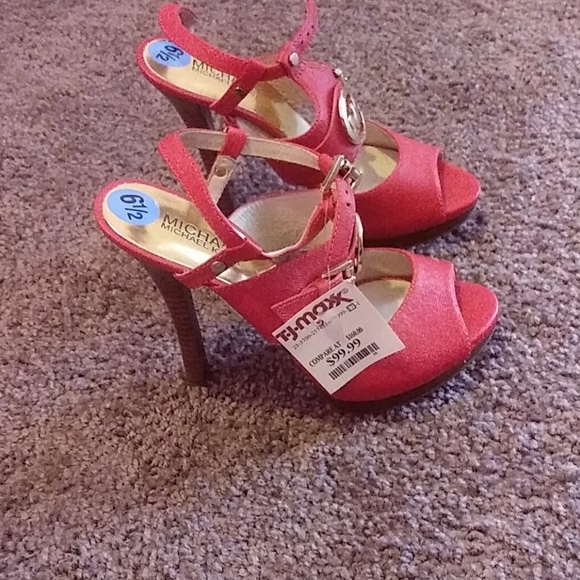 Shoes - Picture 2 of 3